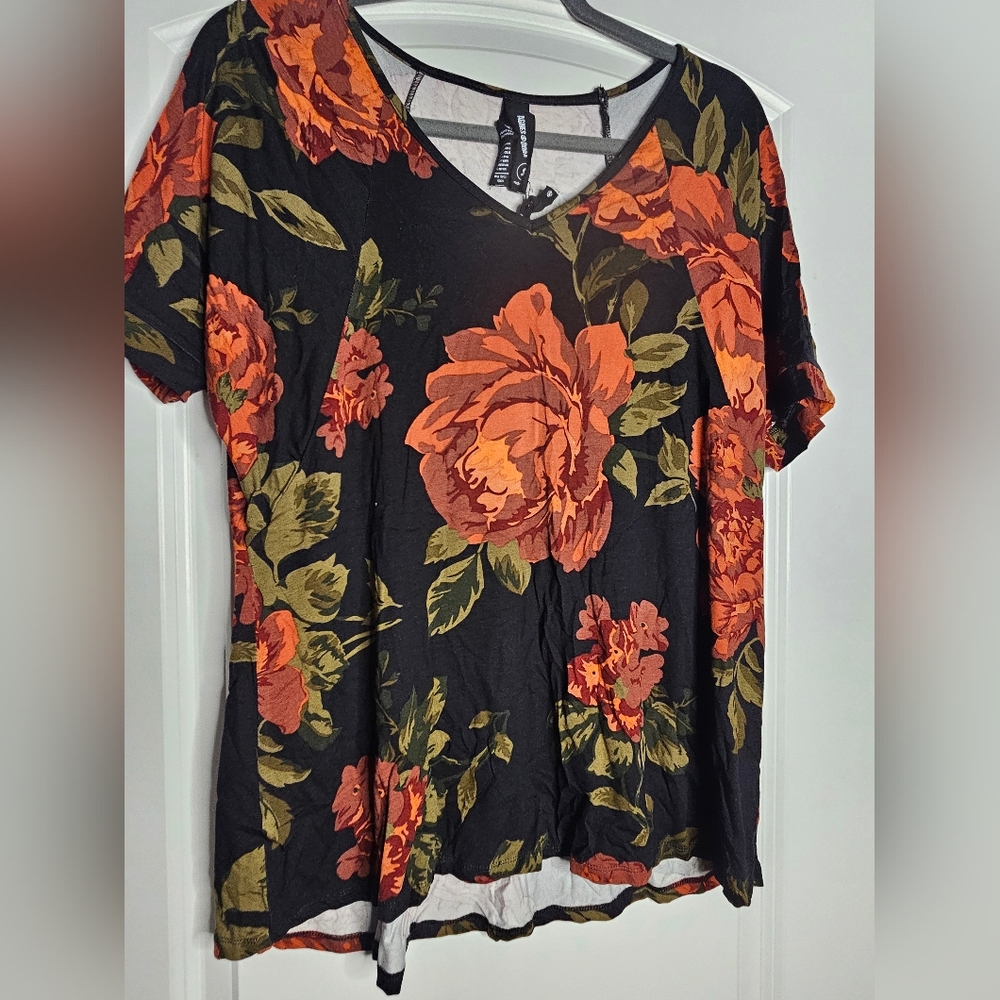Agnes & Dora Love Top Short Sleeve Blouse